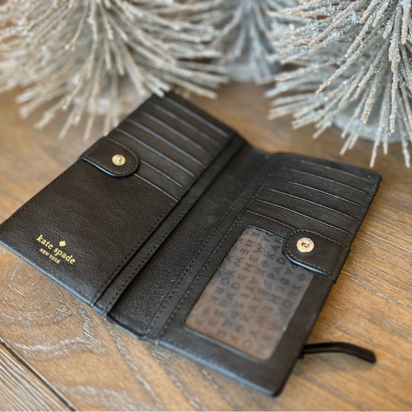 Kate spade wallet /like new - Picture 4 of 4